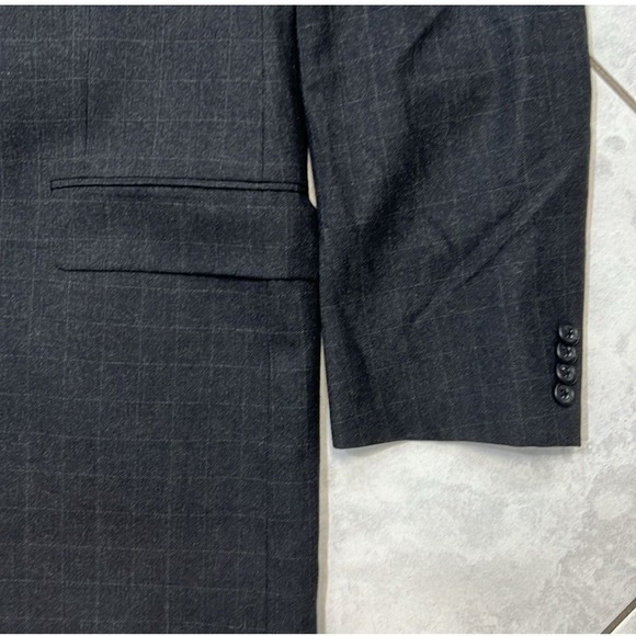 Burberry London Men's Sport Blazer - 3 Buttons - 100% Wool - Size: 43L - Picture 8 of 9